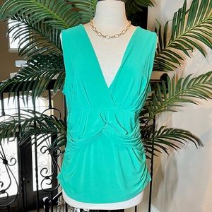 Women’s Front Knot Sleeveless Top